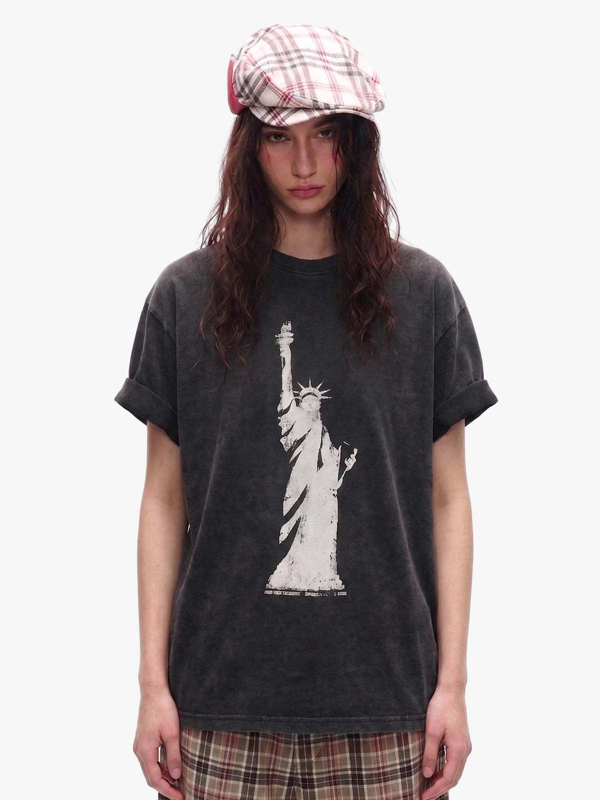 Statue of Liberty Print and Star Details T-Shirt
