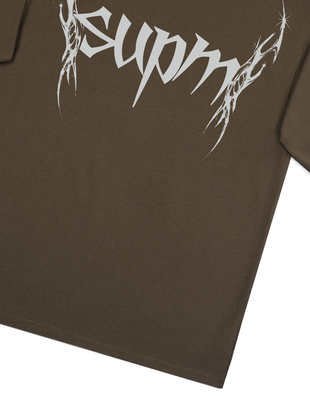 SUPM Gothic Sharp Letter Graphic T-Shirt 