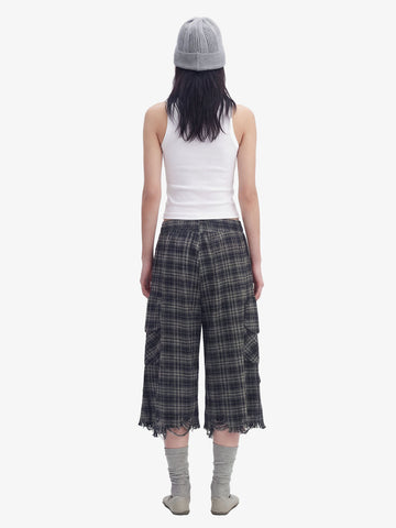 Plaid Linen-Blend Distressed Cargo Cropped Pants 