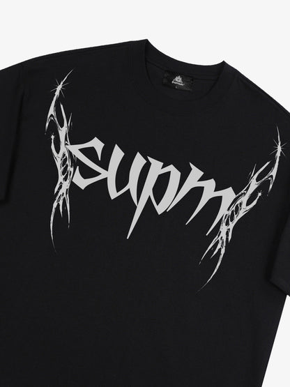 SUPM Gothic Sharp Letter Graphic T-Shirt 