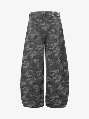Camo Curved Jeans