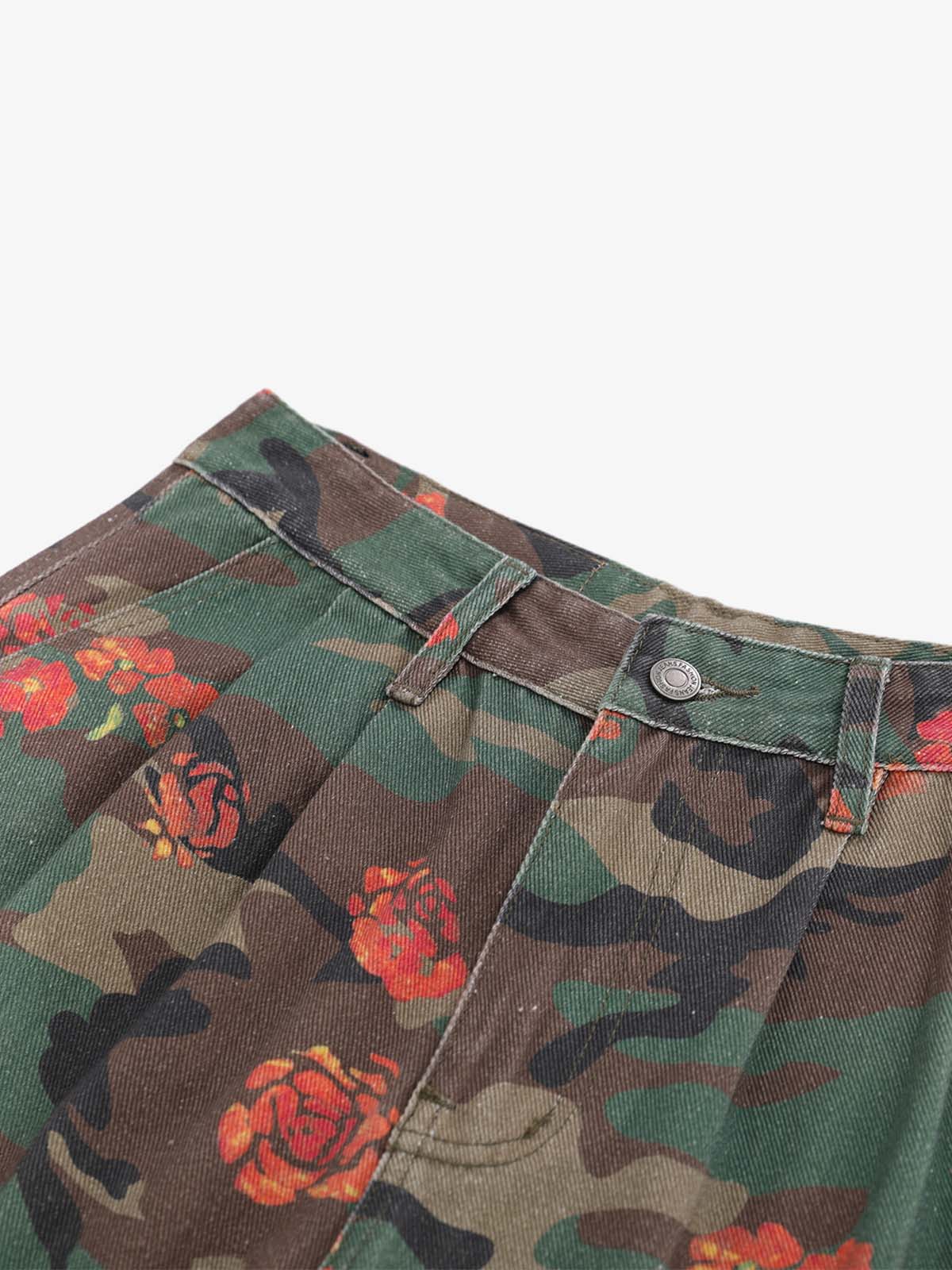 Vintage Floral Camo Multi-Pocket Cargo Shorts 