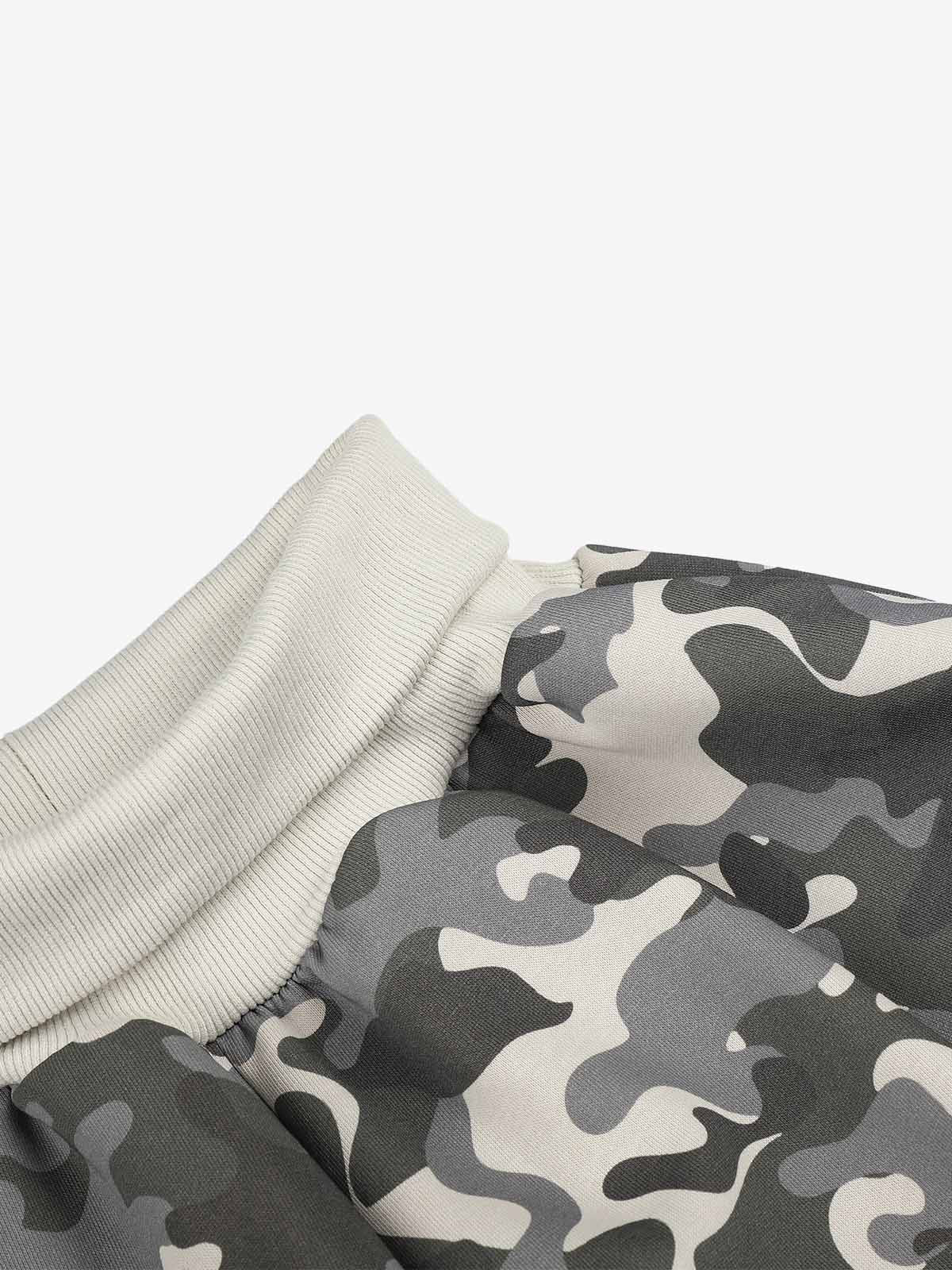 Ribbed Folded Waist Camo Barrel Baggy Sweatpants