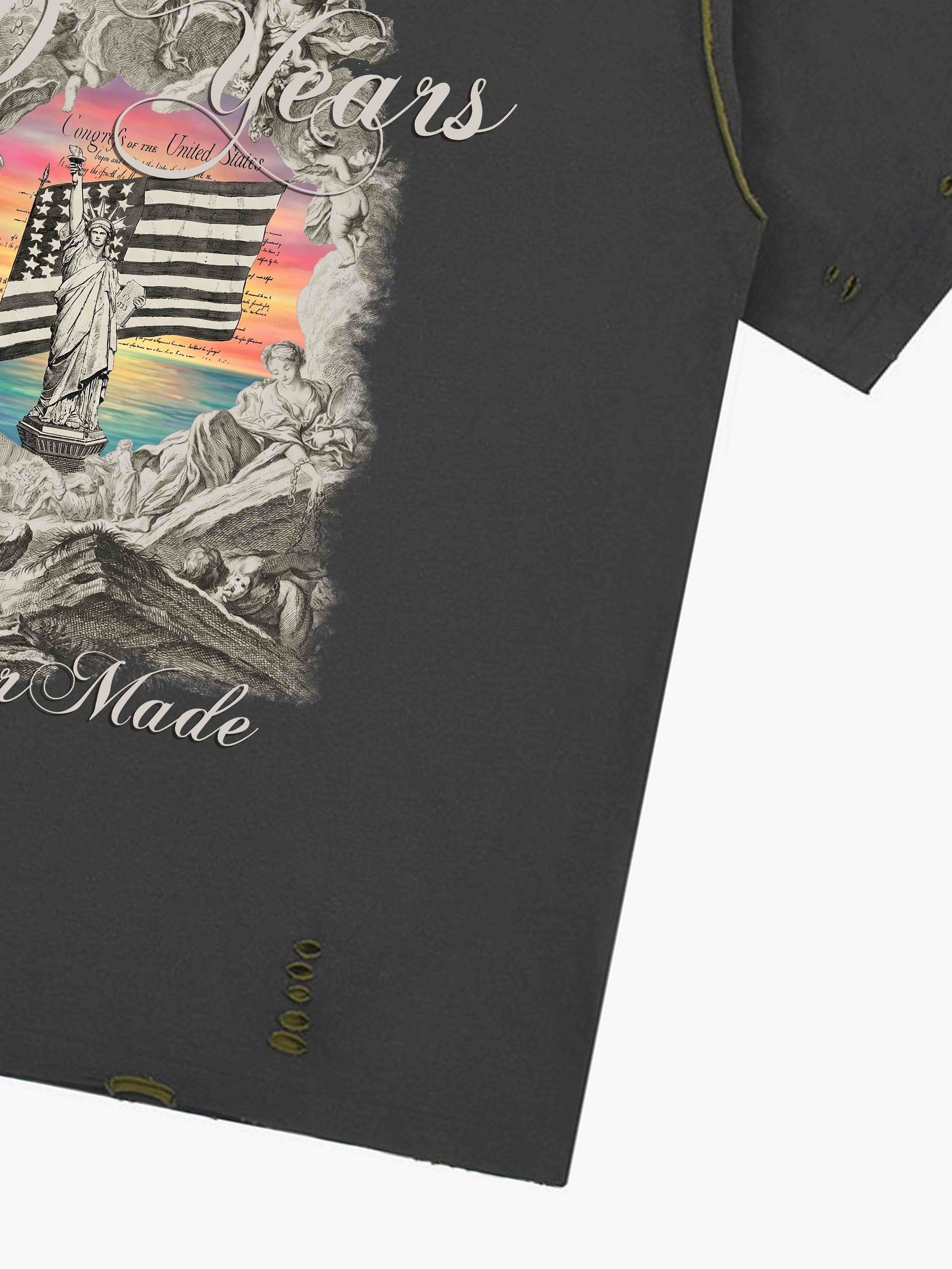 Statue of Liberty Graphic Distressed Reversible T-Shirt
