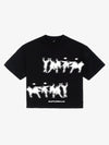 Short-sleeved Distressed T-shirt With A Football Kicking Scene And Blur Pattern Design 