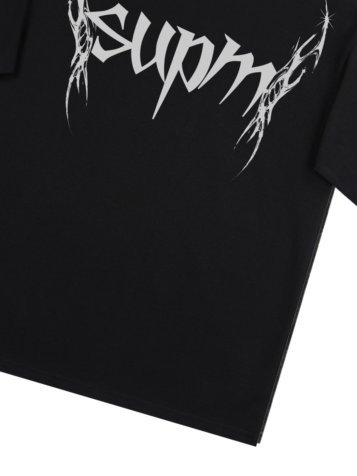 SUPM Gothic Sharp Letter Graphic T-Shirt 