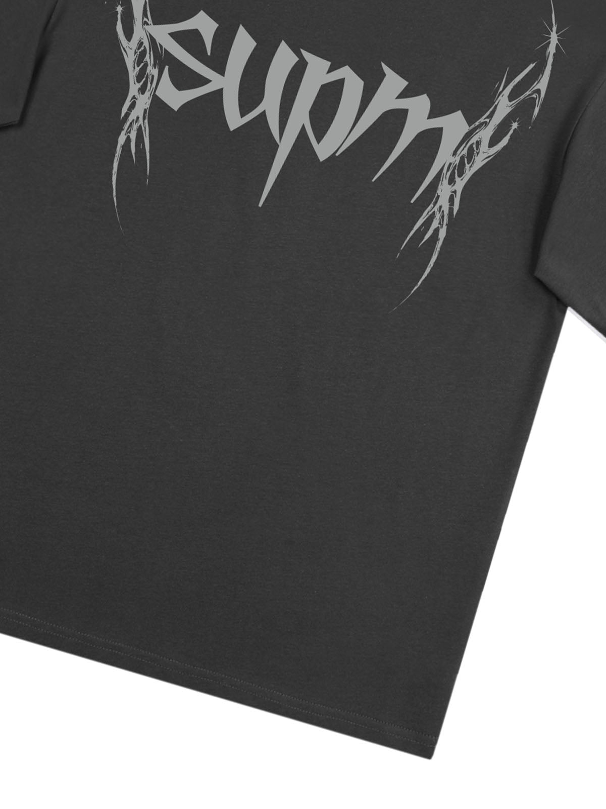 SUPM Gothic Sharp Letter Graphic T-Shirt 