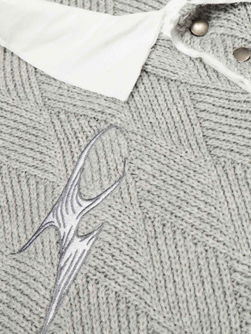 Retro Contrast Collar Embroidery Knit Sweater 