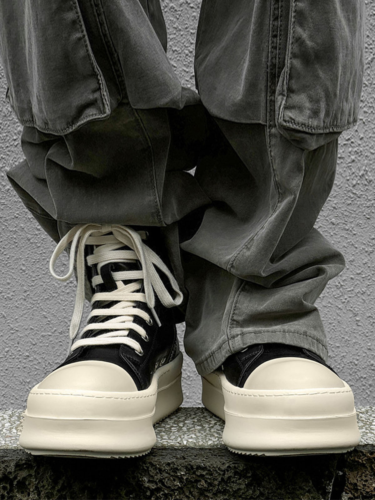 Rubber Sole High-Top Side Zipper Platform Sneakers - 2273 