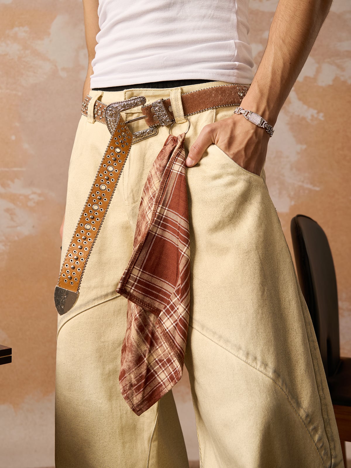 Washed Distressed Detachable Scarf Barrel Jeans - 2550 