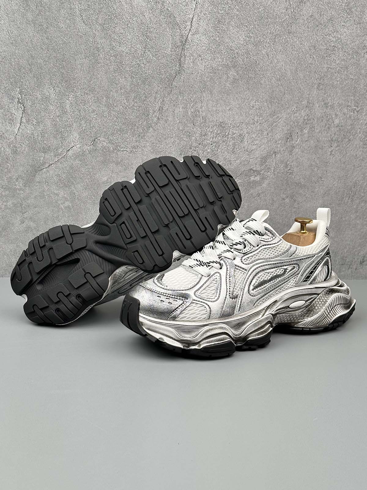 Chunky Sole Breathable Running Sneakers 